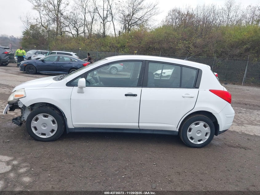 2009 Nissan Versa 1.8S VIN: 3N1BC13E19L466455 Lot: 43735373