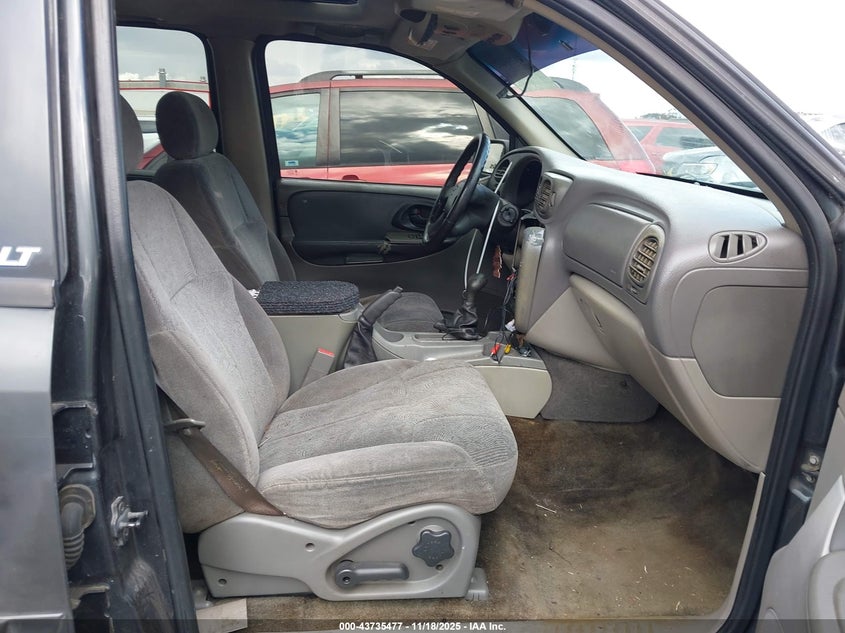 1GNES16S336117711 2003 CHEVROLET TRAILBLAZER photo no. 5