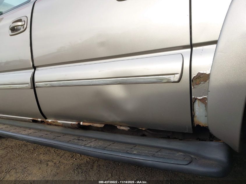 2000 Chevrolet Suburban 1500 Lt VIN: 3GNFK16T9YG150909 Lot: 43735522