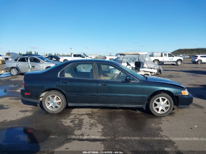 1995 Honda Accord Ex VIN: 1HGCD565XSA158037 Lot: 43735546