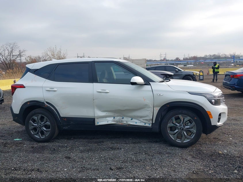 2025 Kia Seltos Lx VIN: KNDEPCAA2S7718430 Lot: 43735588