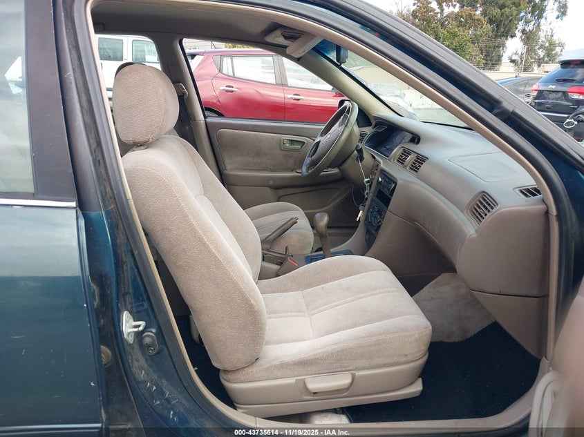 4T1BG22K2VU108162 1997 TOYOTA CAMRY photo no. 5