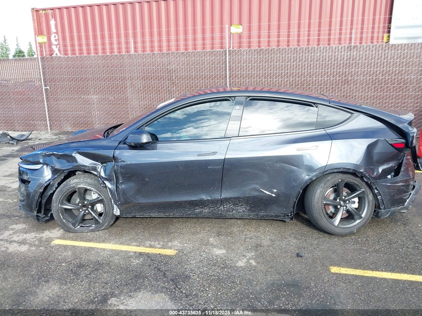 2026 Tesla Model Y Long Range Dual Motor All-Wheel Drive VIN: 7SAYGDED2TF385362 Lot: 43735635
