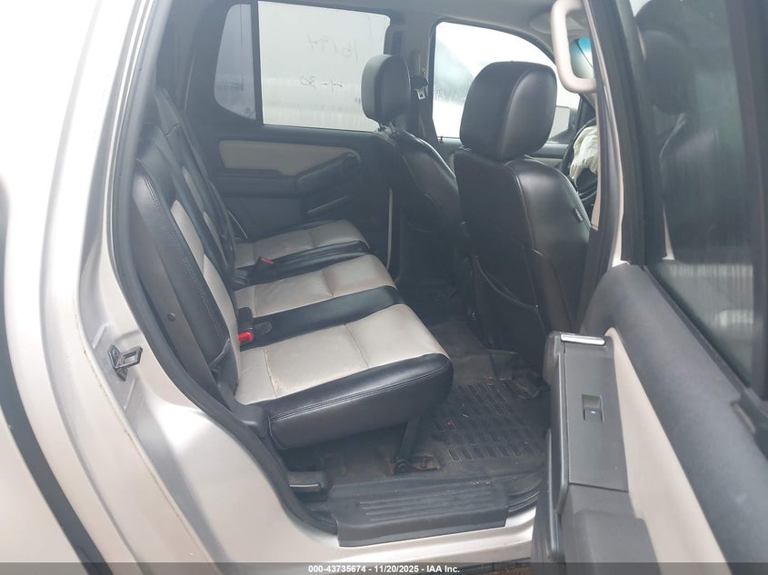 2007 Ford Explorer Sport Trac Limited VIN: 1FMEU33K37UA28656 Lot: 43735674