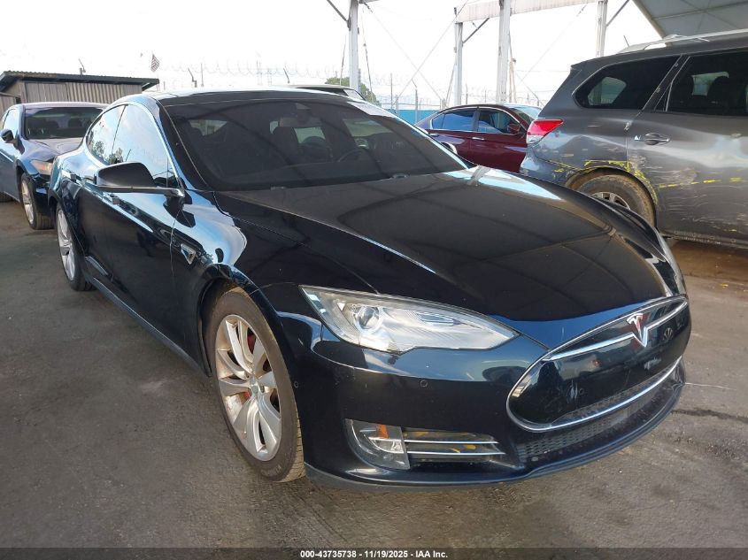 TESLA MODEL S 85D/P85D