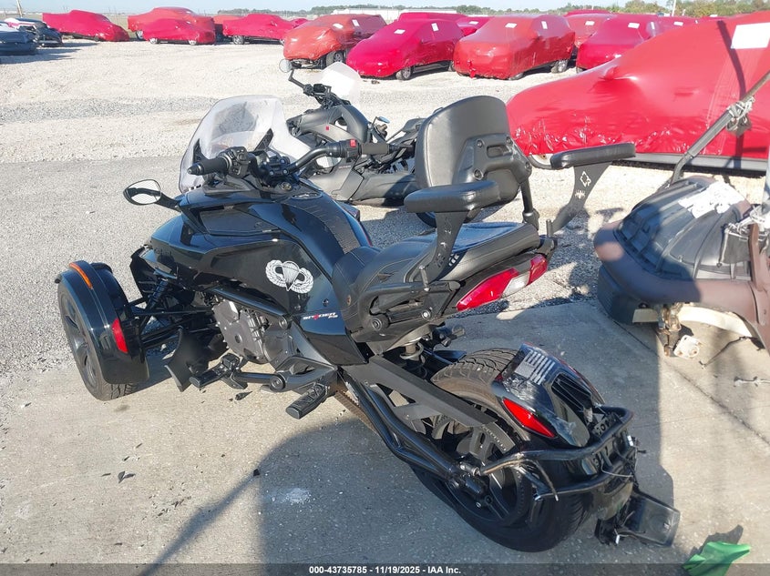 2BXRDDE28MV000554 2021 CAN-AM/ BRP SPYDER photo no. 3