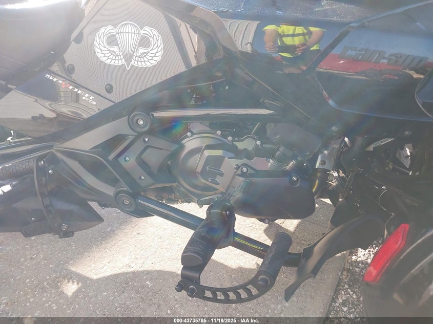 2BXRDDE28MV000554 2021 CAN-AM/ BRP SPYDER photo no. 8
