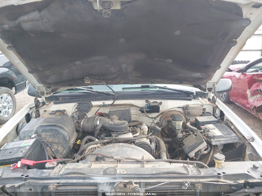 1996 Chevrolet Gmt-400 C1500 VIN: 2GCEC19M6T1112240 Lot: 43735814