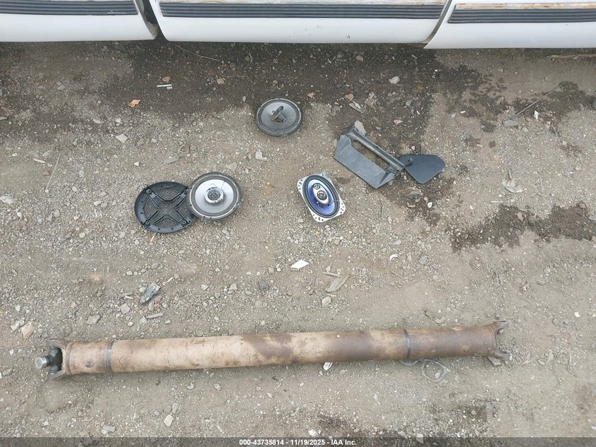 1996 Chevrolet Gmt-400 C1500 VIN: 2GCEC19M6T1112240 Lot: 43735814