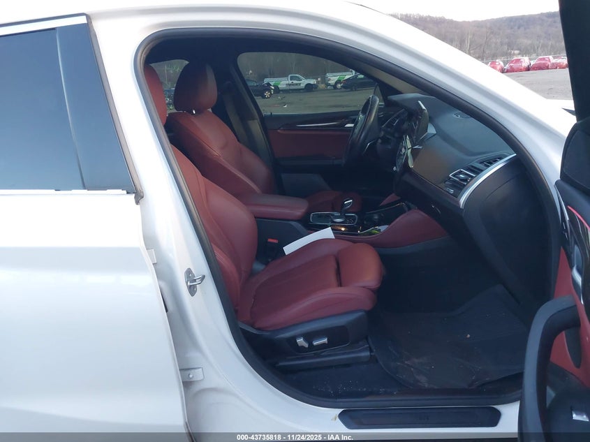 5UX33DT01N9K84327 2022 BMW X4 photo no. 5