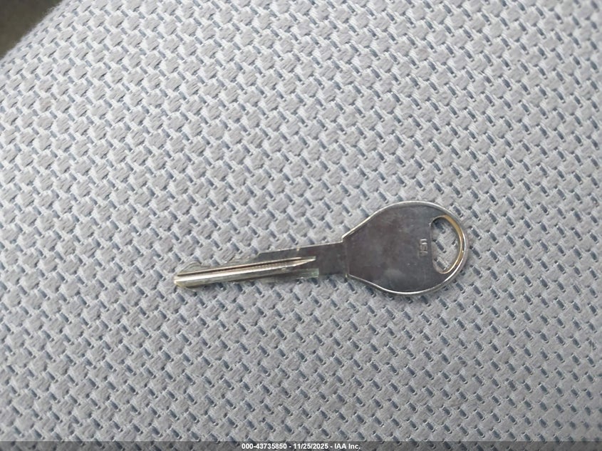 2004 Subaru Forester 2.5X VIN: JF1SG63644H739909 Lot: 43735850