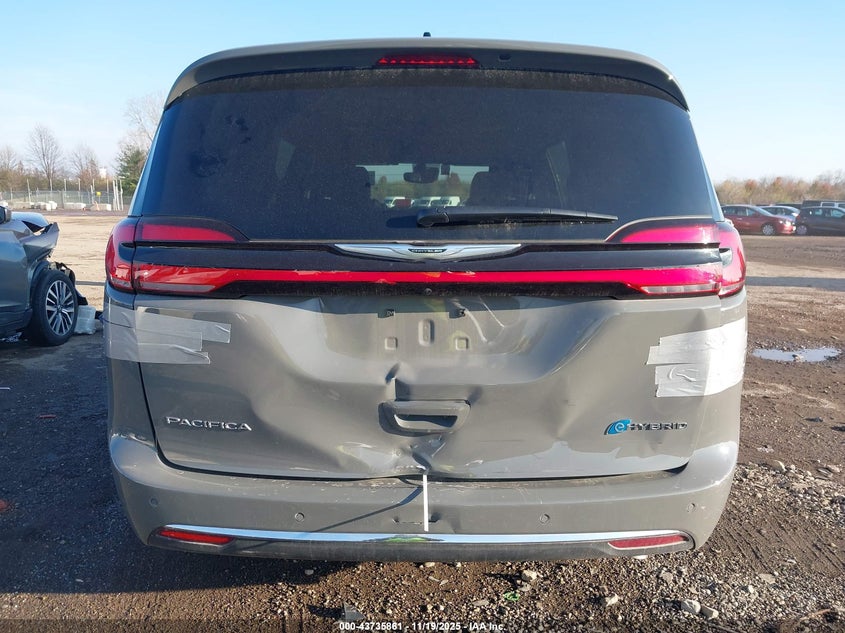 2025 CHRYSLER PACIFICA HYBRID auction photo 6