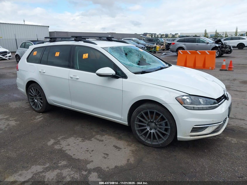 VOLKSWAGEN GOLF SPORTSVAN 1.8T S