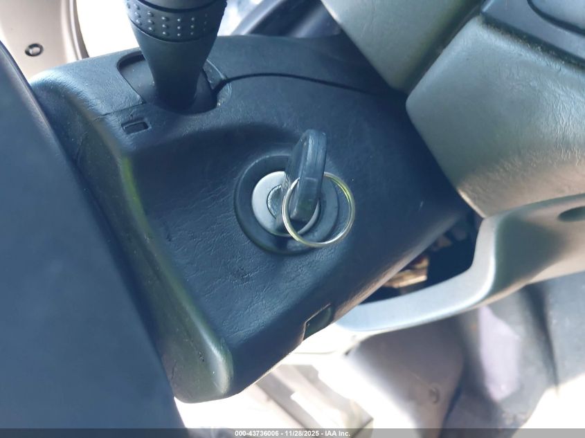 2004 Ford Focus Se VIN: 1FAFP34334W165027 Lot: 43736006