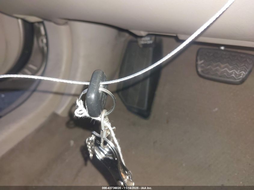 2003 Toyota Avalon Xls VIN: 4T1BF28B83U330115 Lot: 43736020