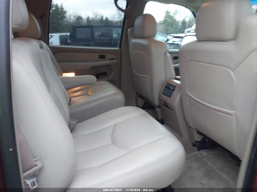 2003 Chevrolet Suburban 1500 Lt VIN: 1GNEC16Z43J240232 Lot: 43736027