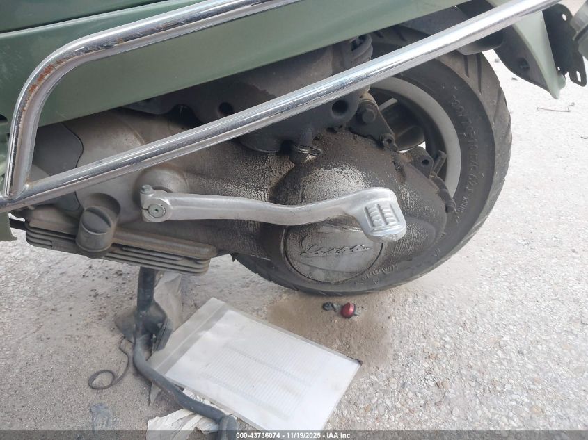 2009 Vespa Lx 150 VIN: ZAPM448F395501677 Lot: 43736074