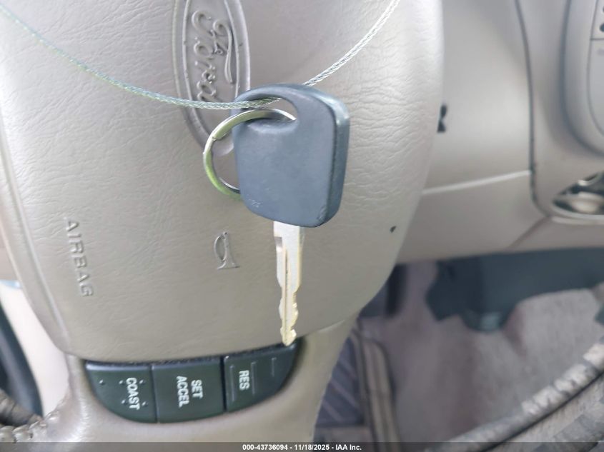 2001 Ford F-150 Harley-Davidson Edition/King Ranch Edition/Lariat/Xlt VIN: 1FTRW07L01KD62387 Lot: 43736094