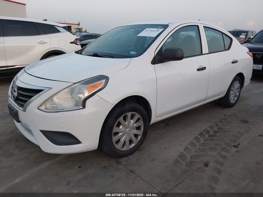 3N1CN7AP3FL807615 2015 NISSAN VERSA photo no. 2