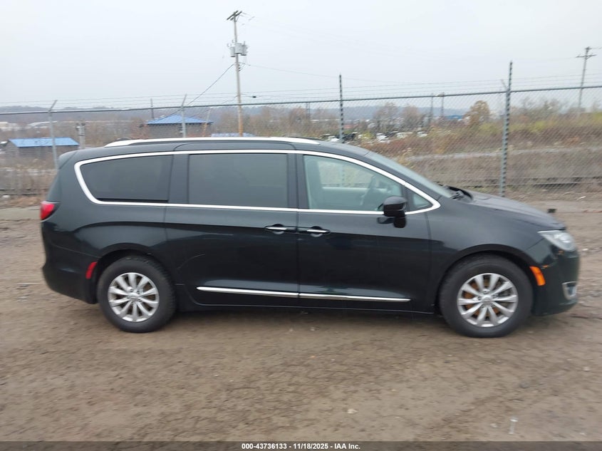 2018 Chrysler Pacifica Touring L Plus VIN: 2C4RC1EG2JR144246 Lot: 43736133