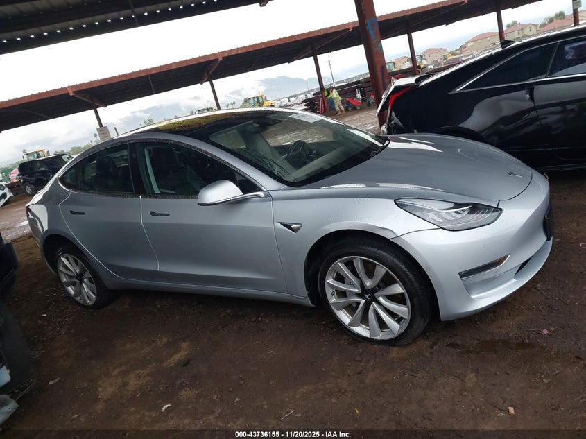 2018 Tesla Model 3 Long Range/Mid Range VIN: 5YJ3E1EA1JF037454 Lot: 43736155