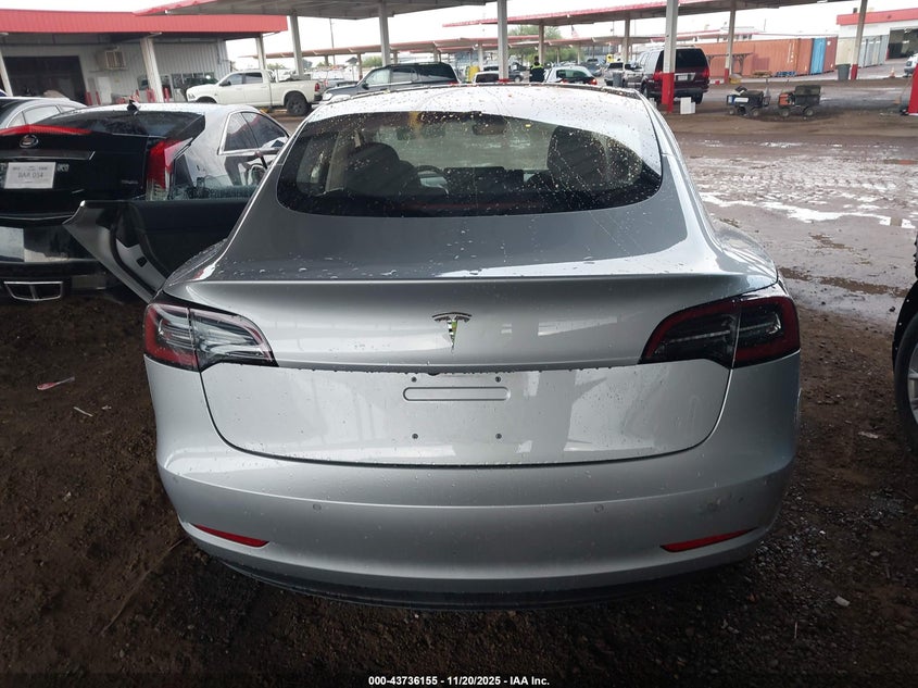 2018 Tesla Model 3 Long Range/Mid Range VIN: 5YJ3E1EA1JF037454 Lot: 43736155