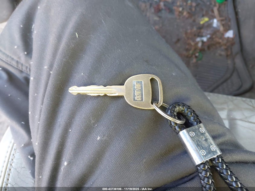 2005 Chevrolet Trailblazer Lt VIN: 1GNDT13S452266135 Lot: 43736186