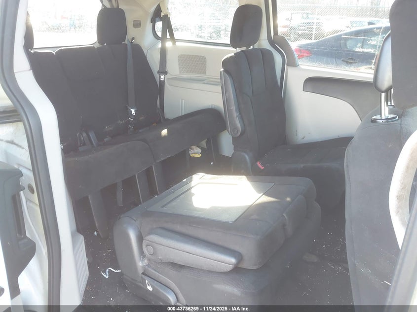 2012 Dodge Grand Caravan Sxt VIN: 2C4RDGCG3CR277619 Lot: 43736269