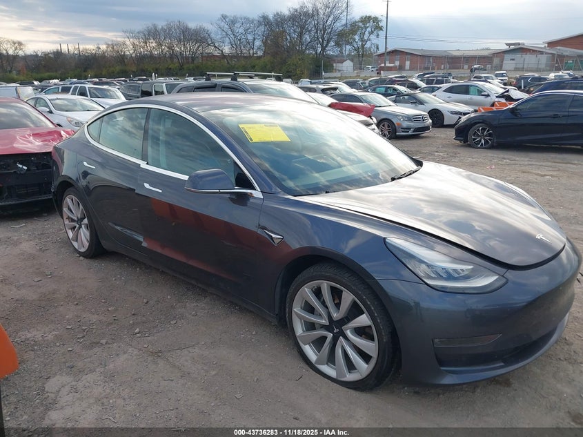 2018 Tesla Model 3 Long Range/Performance VIN: 5YJ3E1EB8JF132506 Lot: 43736283
