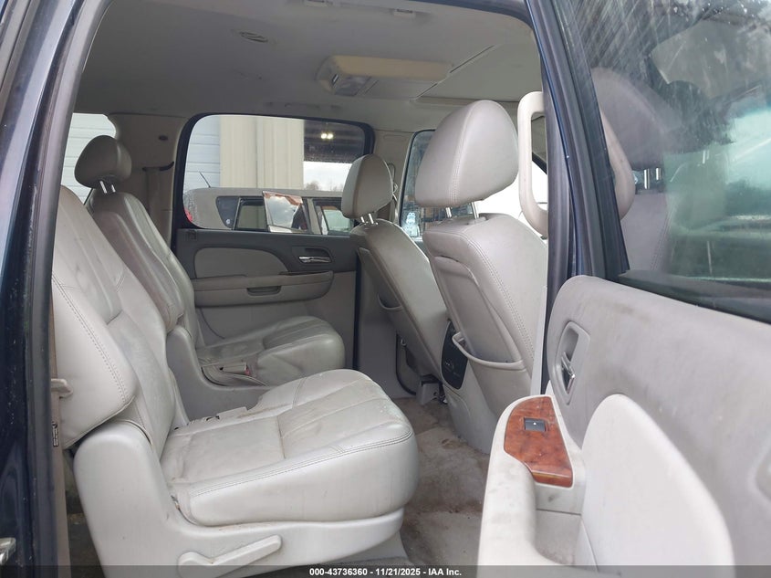 2007 Chevrolet Suburban 1500 Lt VIN: 3GNFC16007G179393 Lot: 43736360