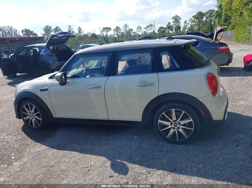 2022 Mini Hardtop Cooper S VIN: WMW53DK0XN2R37710 Lot: 43736433