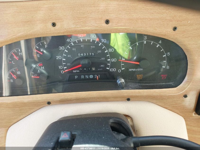 2000 Ford F550 Super Duty Stripped Chass VIN: 3FCLF53S2YJA07922 Lot: 43736511