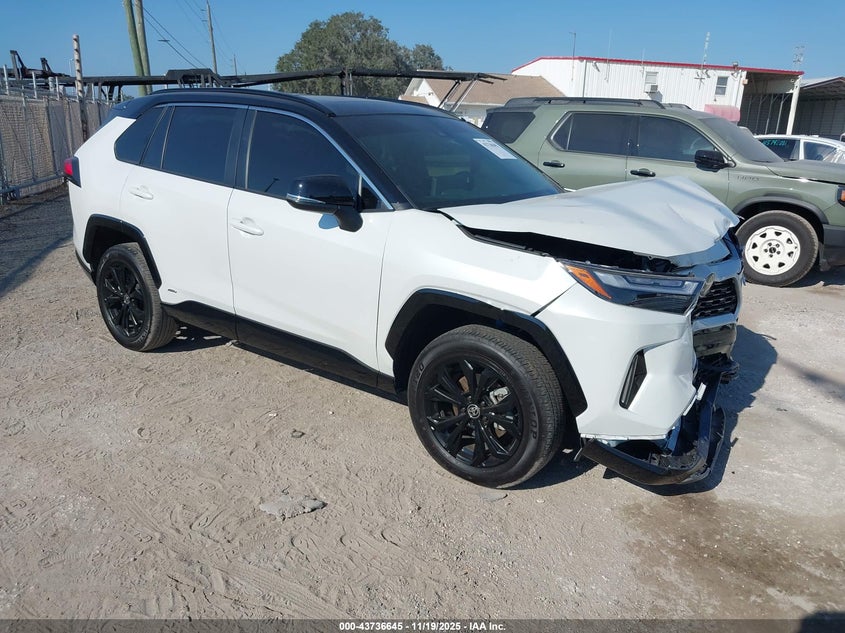 TOYOTA RAV4 HYBRID XSE