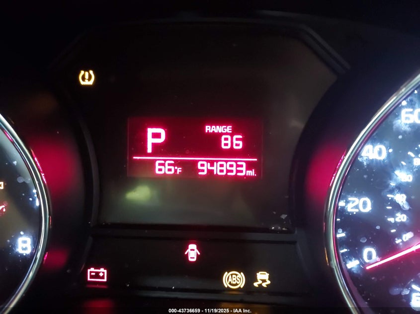 2017 Kia Sedona Lx VIN: KNDMB5C14H6307631 Lot: 43736659