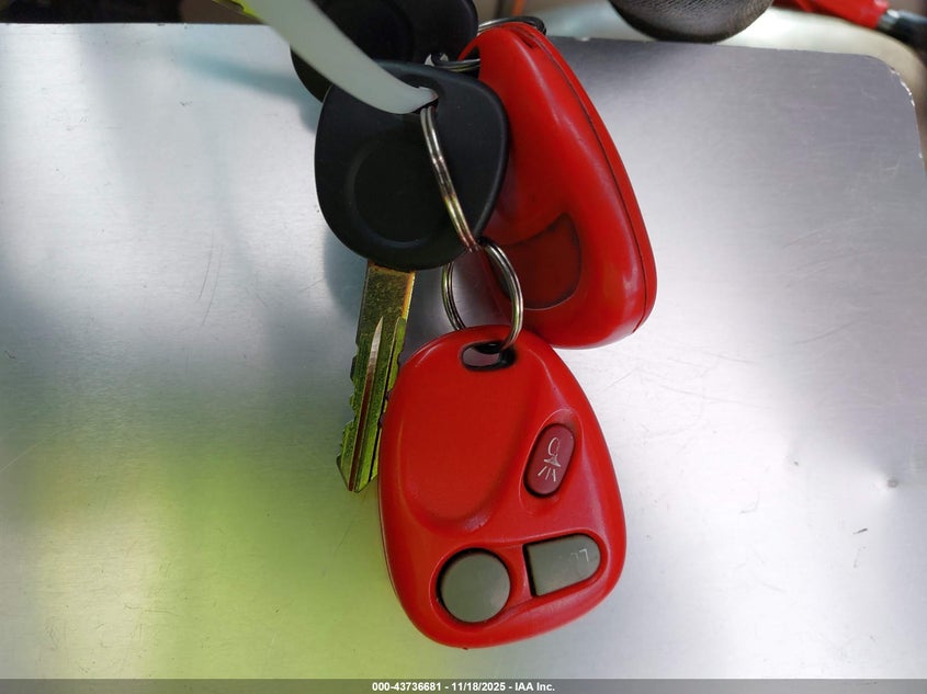 2002 Chevrolet Tahoe Lt VIN: 1GNEC13T32R130479 Lot: 43736681