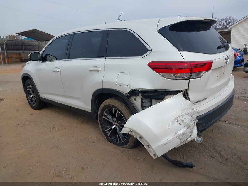 5TDZARFH5KS059602 2019 TOYOTA HIGHLANDER photo no. 3