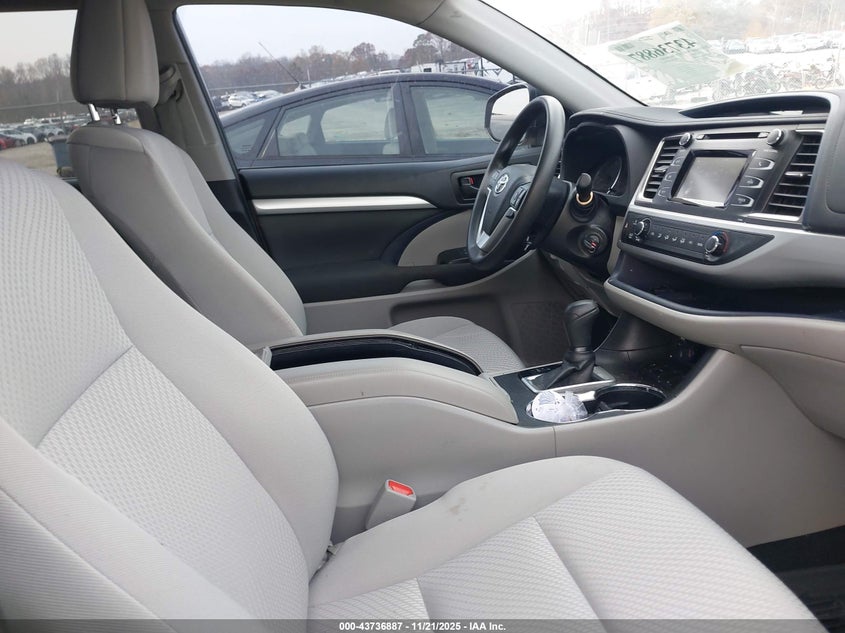 5TDZARFH5KS059602 2019 TOYOTA HIGHLANDER photo no. 5
