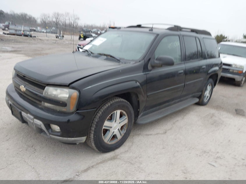 1GNET16MX56200960 2005 CHEVROLET TRAILBLAZER photo no. 2
