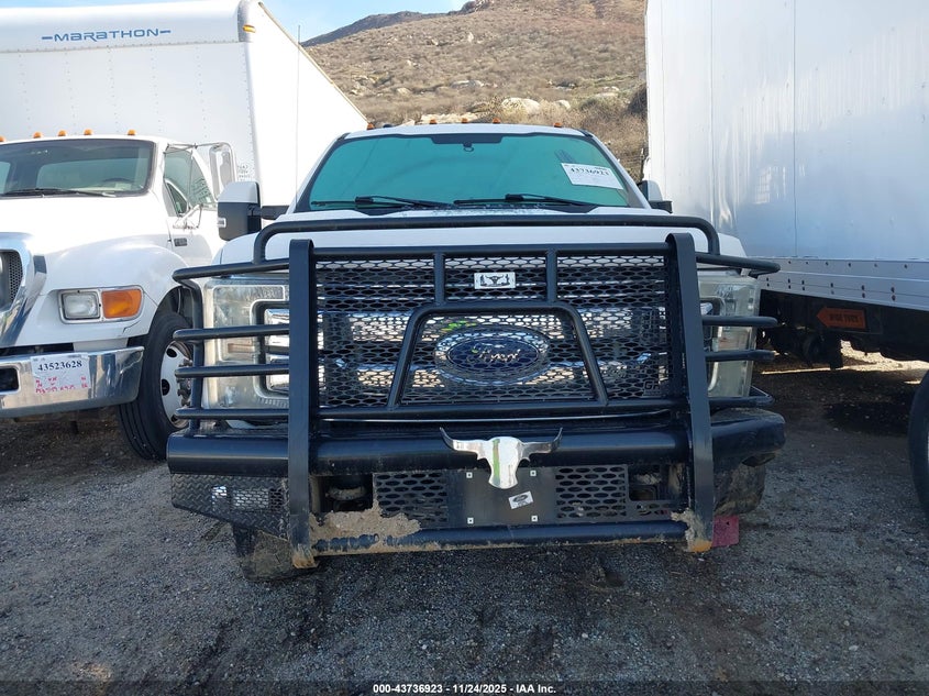 2018 Ford F-350 Chassis Lariat VIN: 1FD8W3HT4JEC58619 Lot: 43736923