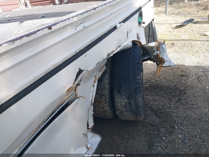 2018 Ford F-350 Chassis Lariat VIN: 1FD8W3HT4JEC58619 Lot: 43736923