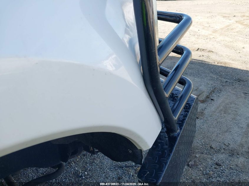 2018 Ford F-350 Chassis Lariat VIN: 1FD8W3HT4JEC58619 Lot: 43736923