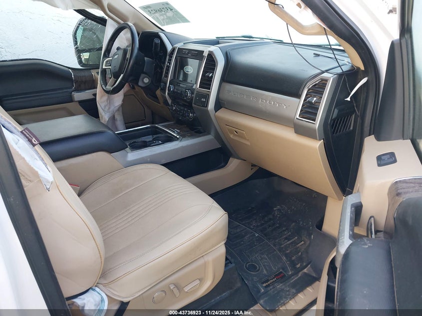 2018 Ford F-350 Chassis Lariat VIN: 1FD8W3HT4JEC58619 Lot: 43736923