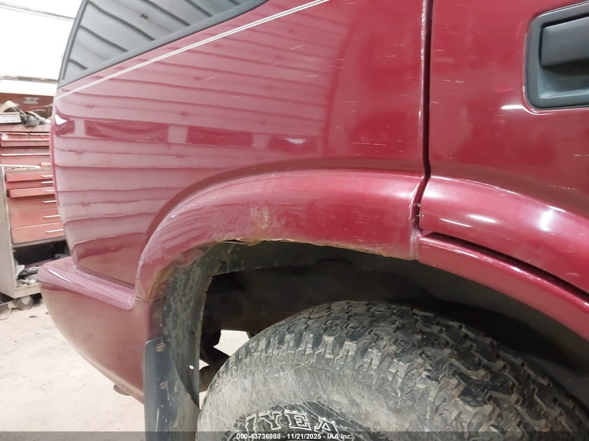 2003 Chevrolet Blazer Ls VIN: 1GNDT13X23K181853 Lot: 43736988