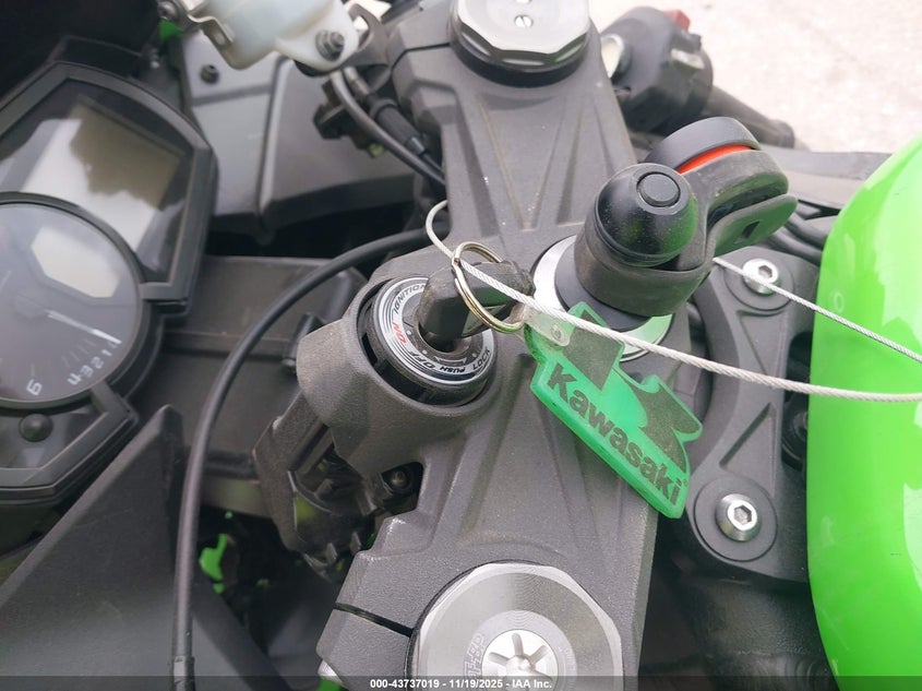 2019 Kawasaki Zx636 K VIN: JKBZXJG11KA001779 Lot: 43737019