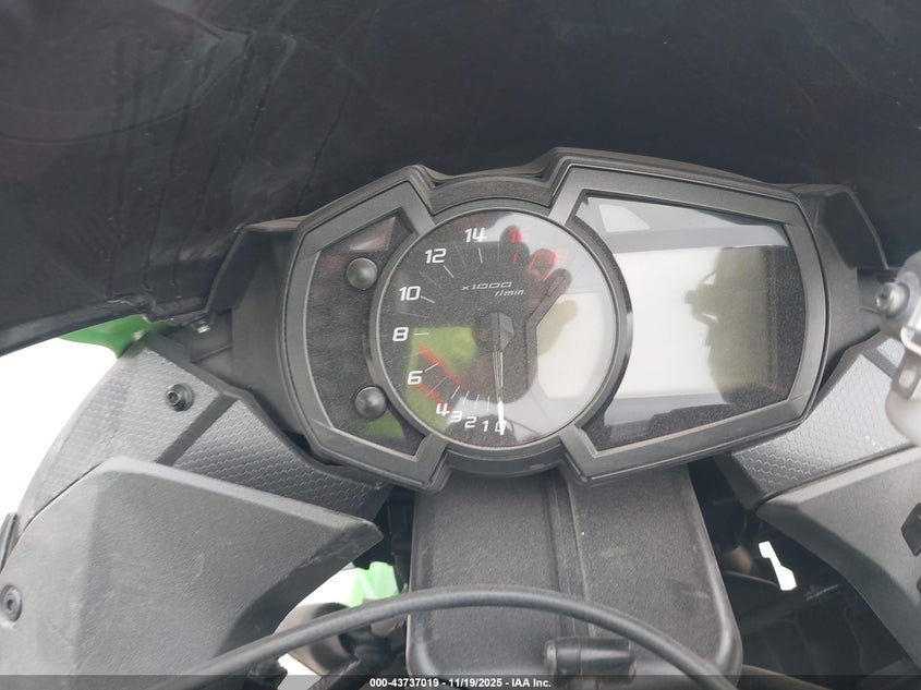 2019 Kawasaki Zx636 K VIN: JKBZXJG11KA001779 Lot: 43737019