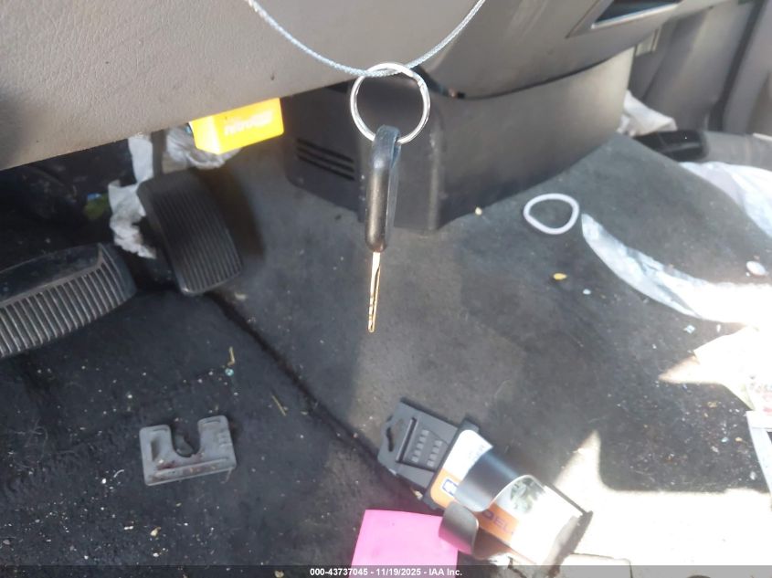 2005 Ford F-150 Xlt VIN: 1FTRW12W05KD32593 Lot: 43737045