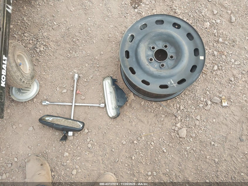 2007 Mercury Grand Marquis Ls VIN: 2MEFM75V97X626300 Lot: 43737074