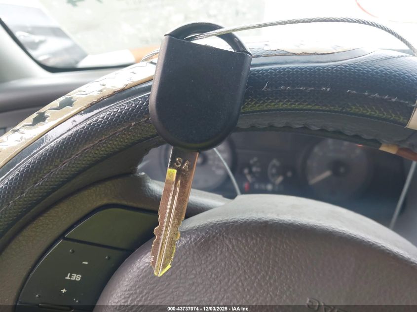 2007 Mercury Grand Marquis Ls VIN: 2MEFM75V97X626300 Lot: 43737074