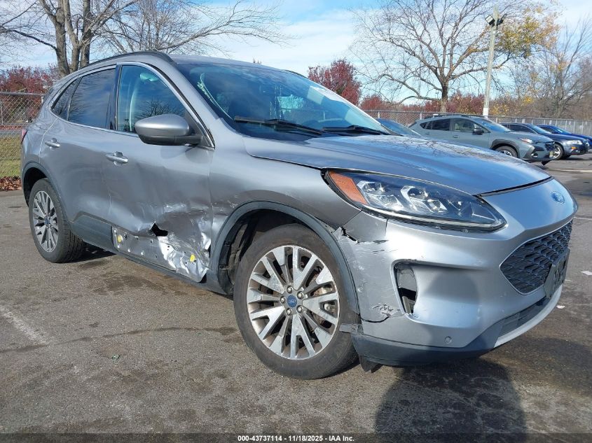 FORD ESCAPE TITANIUM