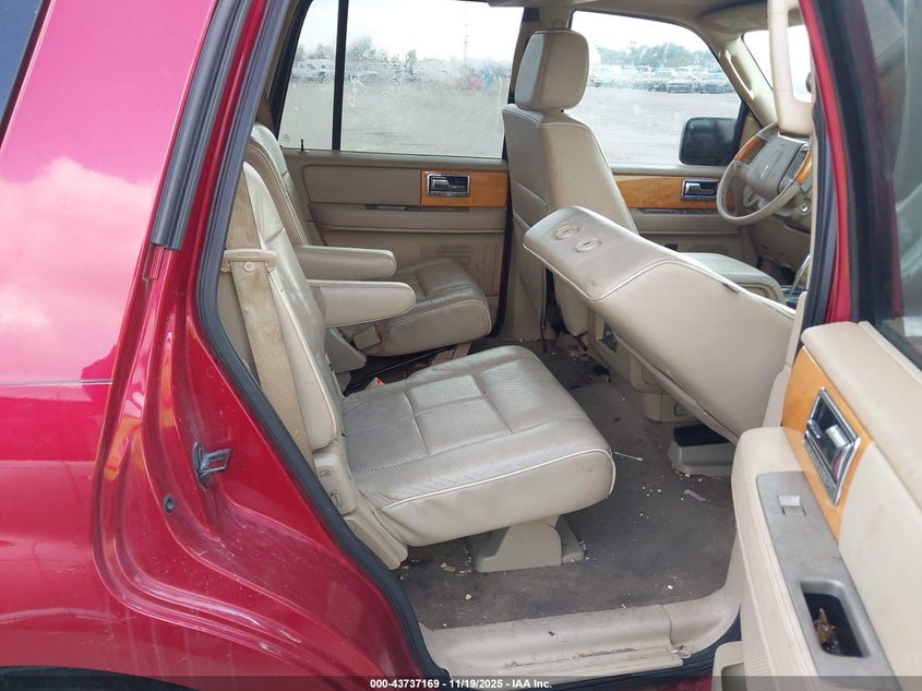 2007 Lincoln Navigator Ultimate VIN: 5LMFU27547LJ20199 Lot: 43737169